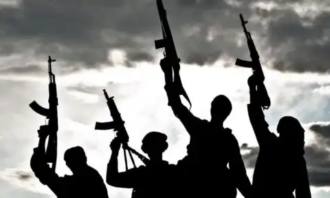 Plateau: One killed, seven injured as gunmen open fire on commercial vehicle