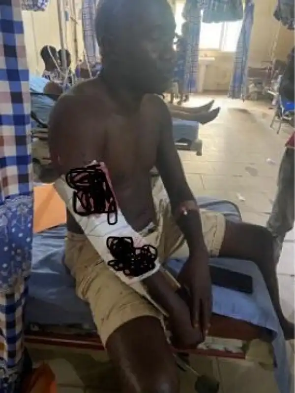 Three Injured, Others Reportedly Abducted As Gunmen Attack Commercial Vehicle In Ekiti