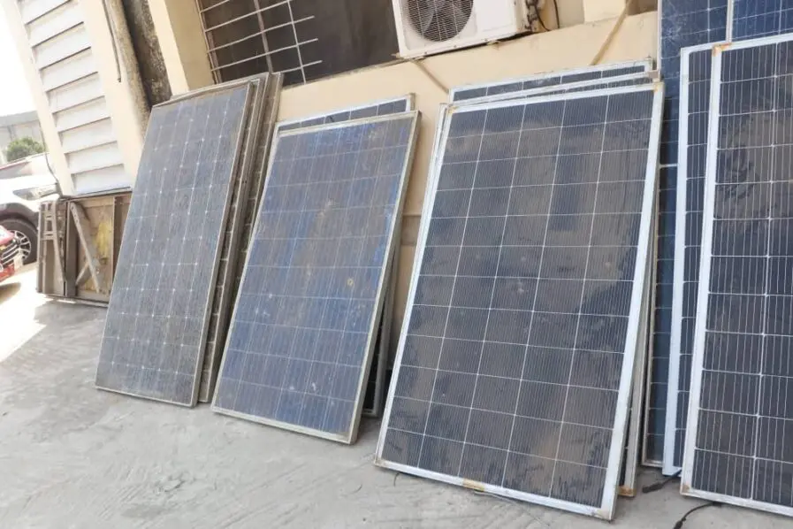 Solar panel vandal apprehended in Abia community while selling stolen item
