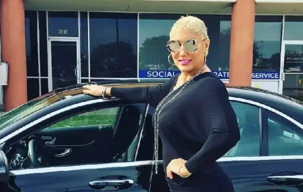 Net Worth Of Carolyn Chambers