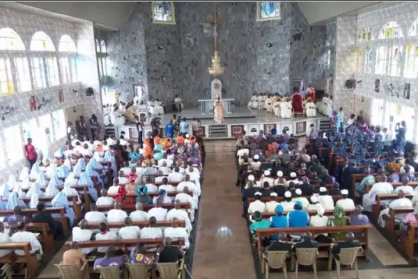 Coronavirus: Catholic Church In Lagos Suspends Sprinkling Of 