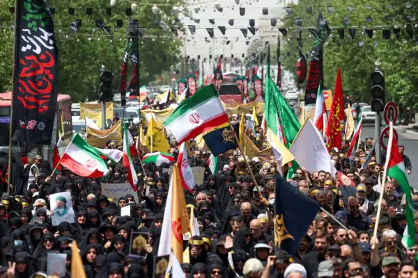 Two IRGC personnel killed while defusing bombs in Iran’s west – Officials