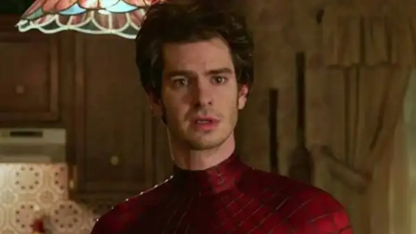 Ryan Reynolds Says Andrew Garfield Stole the Show in Spider-Man: No Way Home