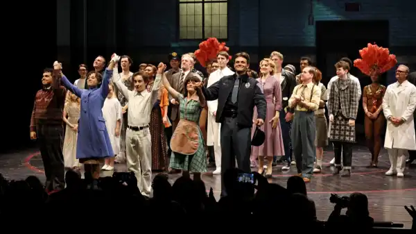 Stranger Things: The First Shadow Reviews Praise the Horrifying Origin on Broadway