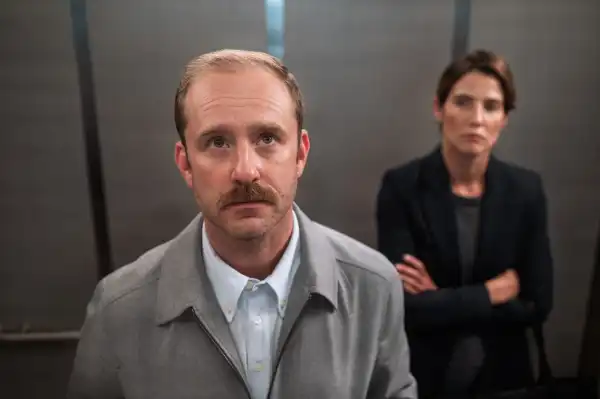 Cobie Smulders & Ben Foster’s Dream Home Becomes a Nightmare in Sharp Corner Trailer