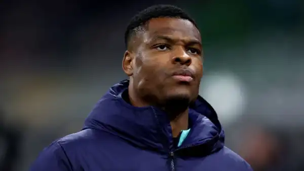 Chelsea working to sign new right-back before end of January window