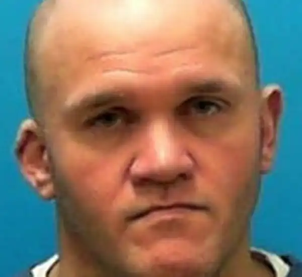 Unclad man arrested for engaging in self-pleasure in public gives cops interesting excuse for his actions