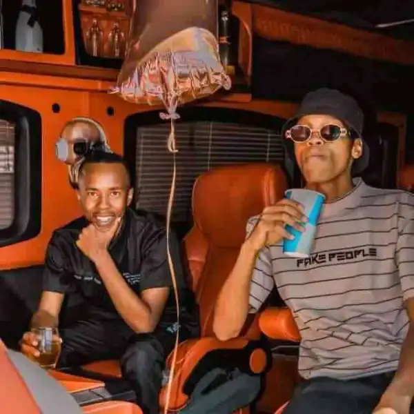 Dj Maphorisa, Mellow & Sleazy – uMsholozi ft. Sizwe Alakine & Masterpiece