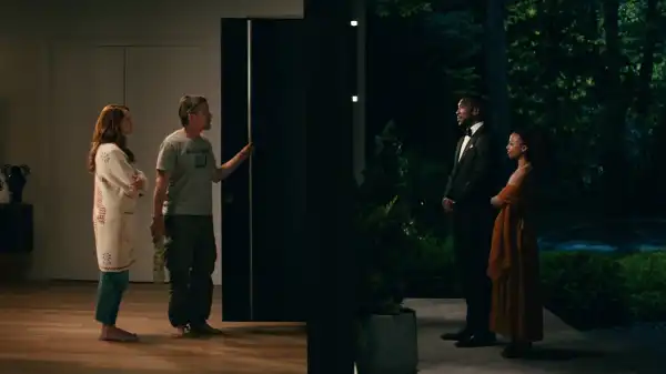 Leave the World Behind Trailer Previews Star-Studded Apocalyptic Thriller