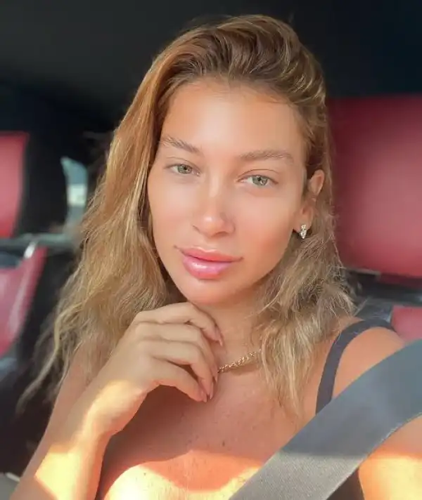 Biography & Net Worth Of Jennifer Azar
