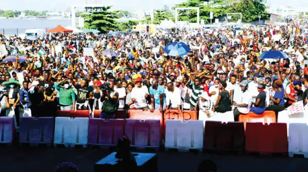 #EndSARS lawyer tackles Lagos over N61m mass burial budget