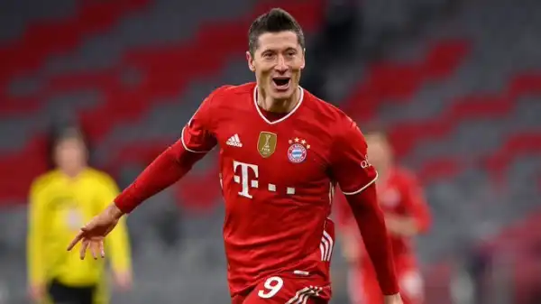 BREAKING: Lewandowski hat-trick as Bayern Munich ease into Champions League knockout stage