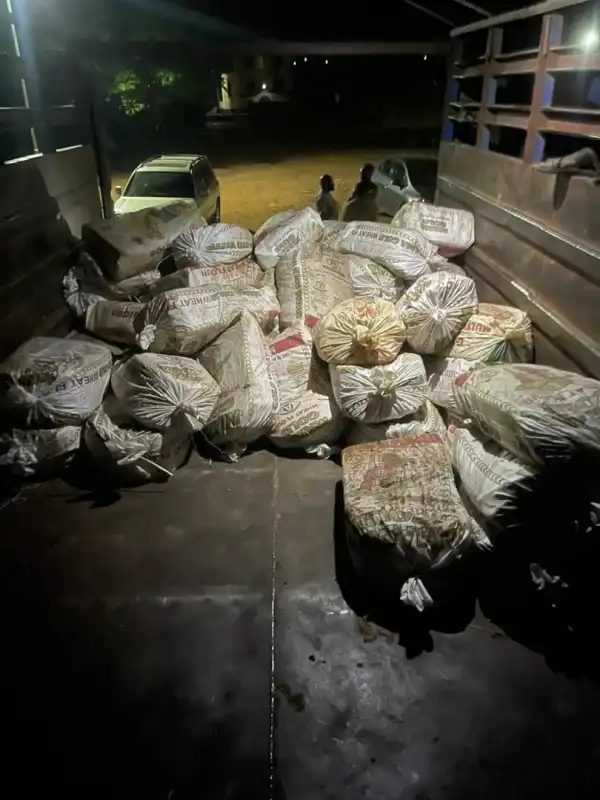 Police intercept explosive devices in Oyo, arrest driver [PHOTOS]