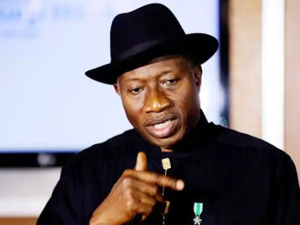Court Clears Jonathan To Contest Presidency