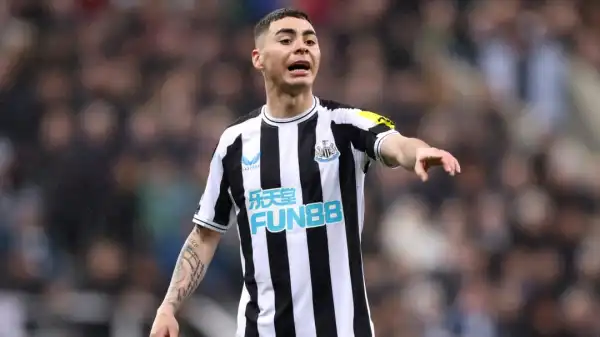 Miguel Almiron signs new Newcastle contract