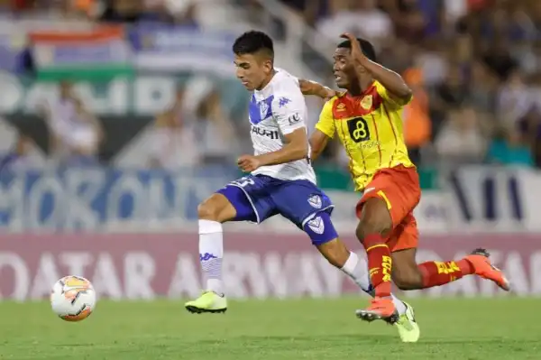 Marseille wants to beat out Manchester United for Argentine wonderkid