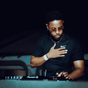 Felo Le Tee – Hekele Heke ft JaydenVmusiq, Mellow & Sleazy