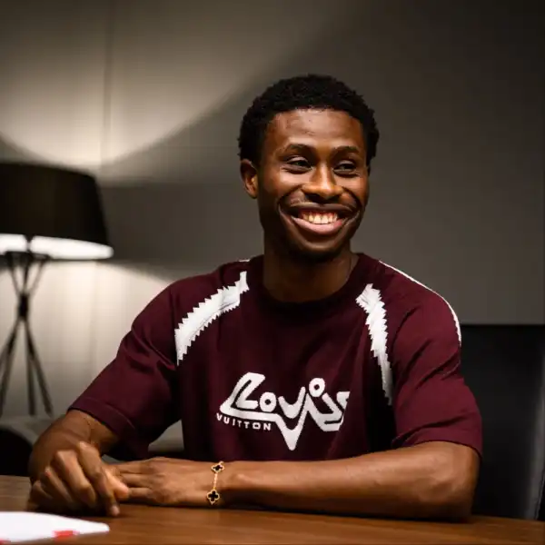 Transfer: Tella joins Bayer Leverkusen on five-year contract