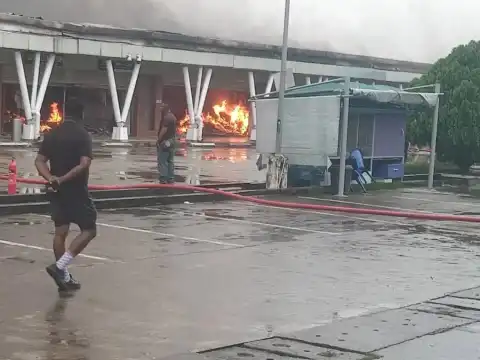 Police battling to contain looters at Calabar shopping mall gutted by fire