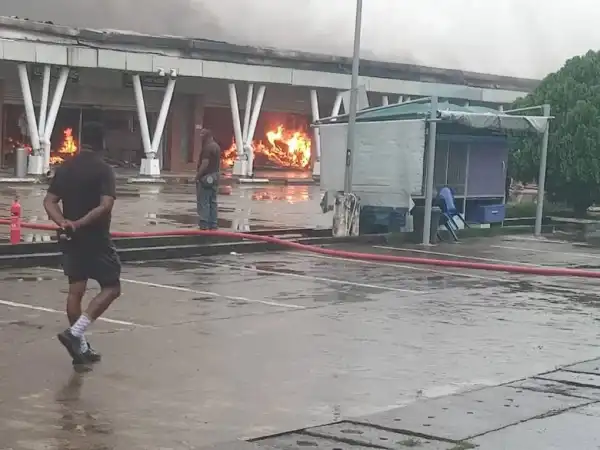 Police battling to contain looters at Calabar shopping mall gutted by fire