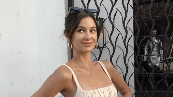 Biography & Career Of Kennedy Alexa