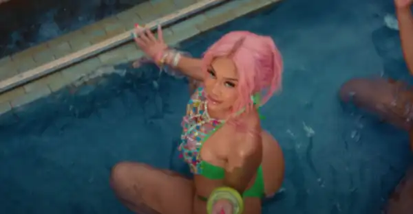 Saweetie - NANi (Video)