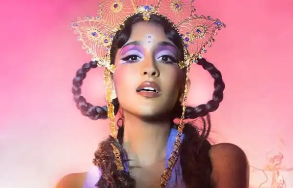 Biography & Net Worth Of Raveena Aurora