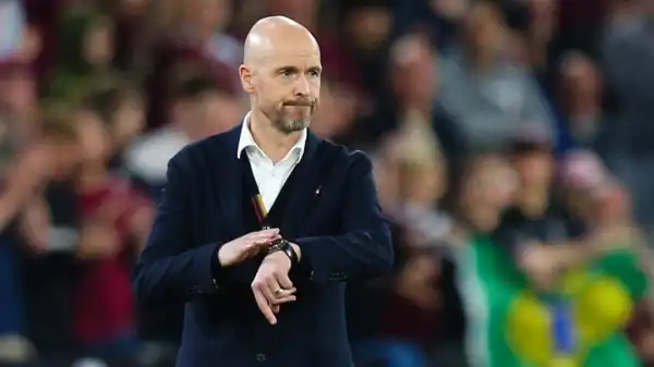 Erik ten Hag reacts to Liverpool closing gap on Man Utd in top four race