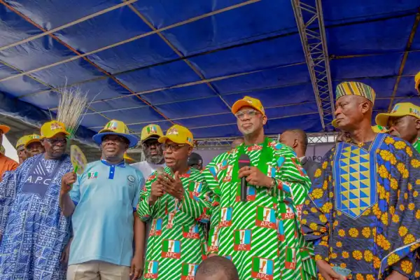 2027: Abiodun receives thousands of PDP, ADC defectors into APC, mobilises Ogun East