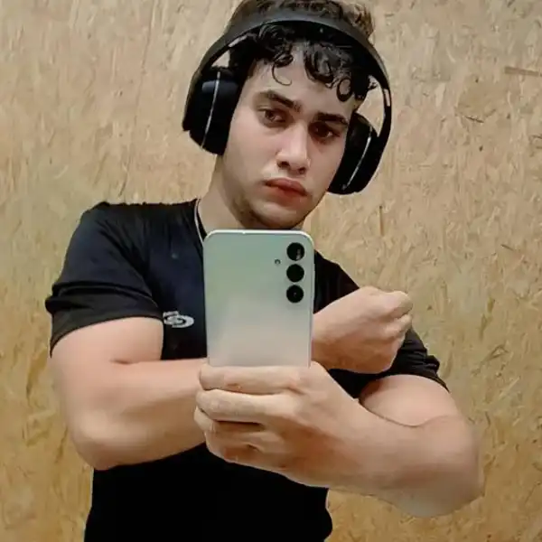 Biography & Net Worth Of Thiago Guimarães