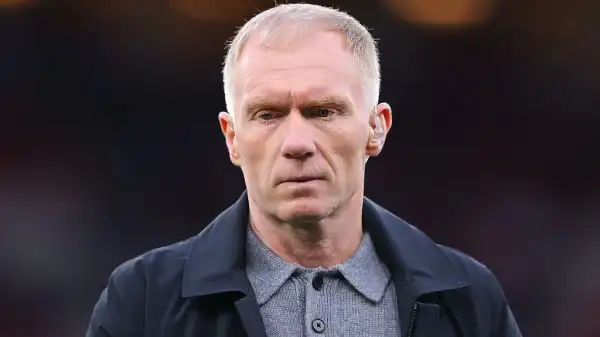 EPL: Scholes takes dig at Carrick after Man Utd’s 2-1 defeat to Newcastle