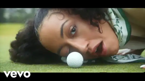 Jenevieve – Midnight Charm (Video)