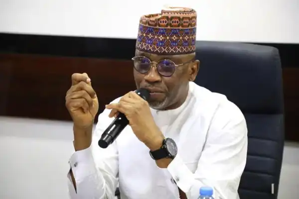 Nigerian govt targets $1 billion from freed digital dividend spectrum as it inaugurates Digital Switch Over