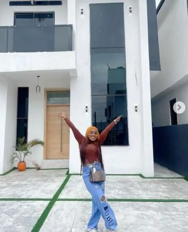 Actress Crowncy Anyanwu Acquires New House In Lagos (Photos)