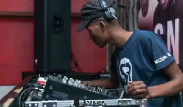 Soul Revolver & Muziqal Tone – Plug & Play