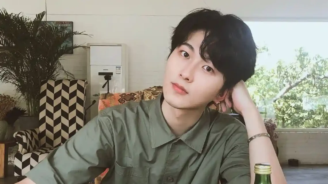 Career & Net Worth Of Li Geyang