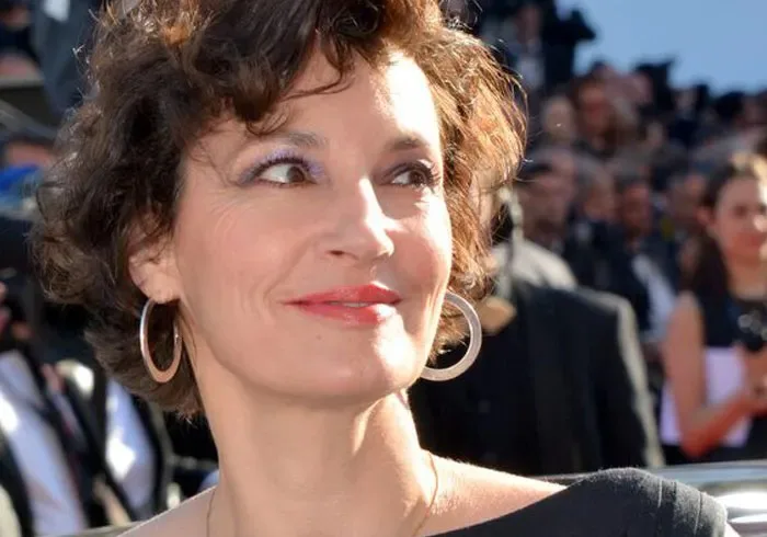 Biography & Career Of Jeanne Balibar