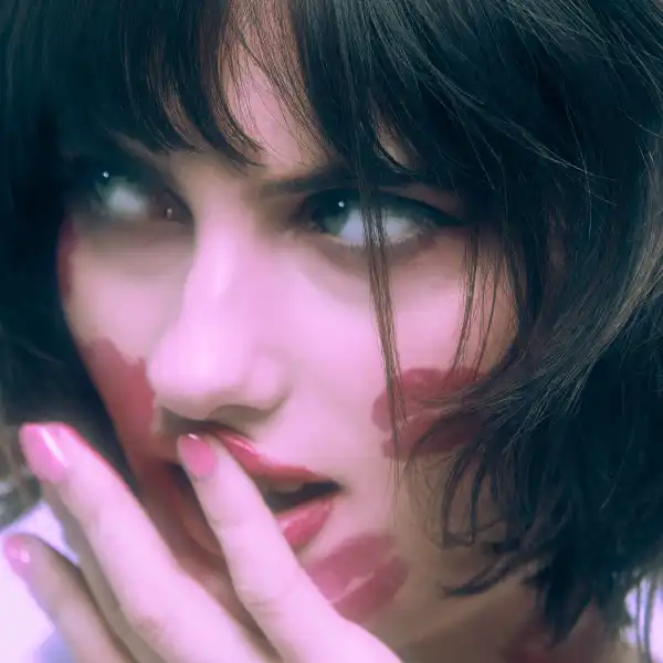 Emeline – Makeout With a Stranger