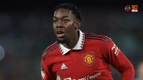 Everton in talks over deal for Man Utd winger