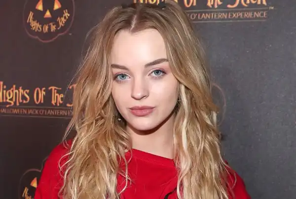 Gotham Knights Pilot Has Found Its Duela Dent, Carrie Kelley & More