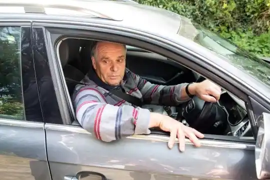 British MP resigns after being caught watching porn in the House of Commons; claims he stumbled across it when looking for tractors on a website