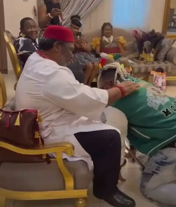 BBNaija Winner, Whitemoney Kneels As Pete Edochie Blesses, Prays For Him (Video)