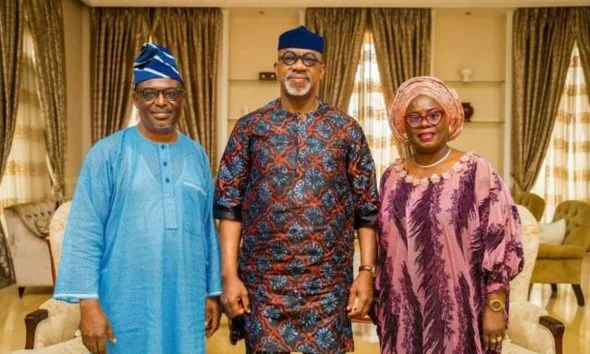 Ogun APC crisis: Amosun’s deputy, Onanuga defects to Abiodun’s camp