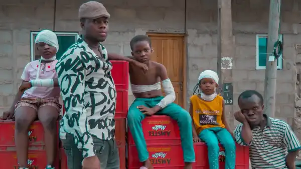 TheCute Abiola - Climb Crate And Win Starr. Small Stout   (Comedy Video)