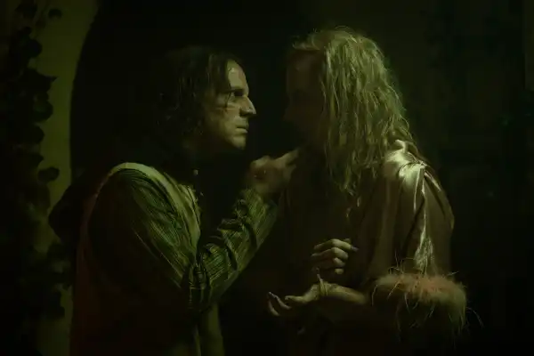 Peter Pan’s Neverland Nightmare Clip & Photos Show First Look at Tinkerbell & Hook