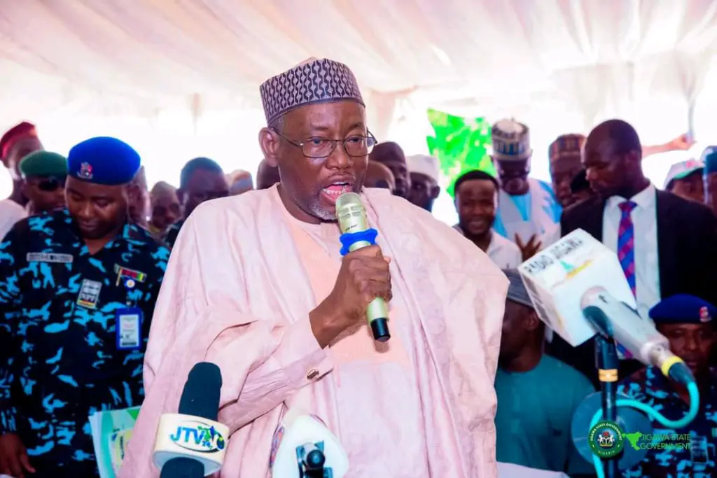 216 PDP, NNPP members defect to APC in Jigawa