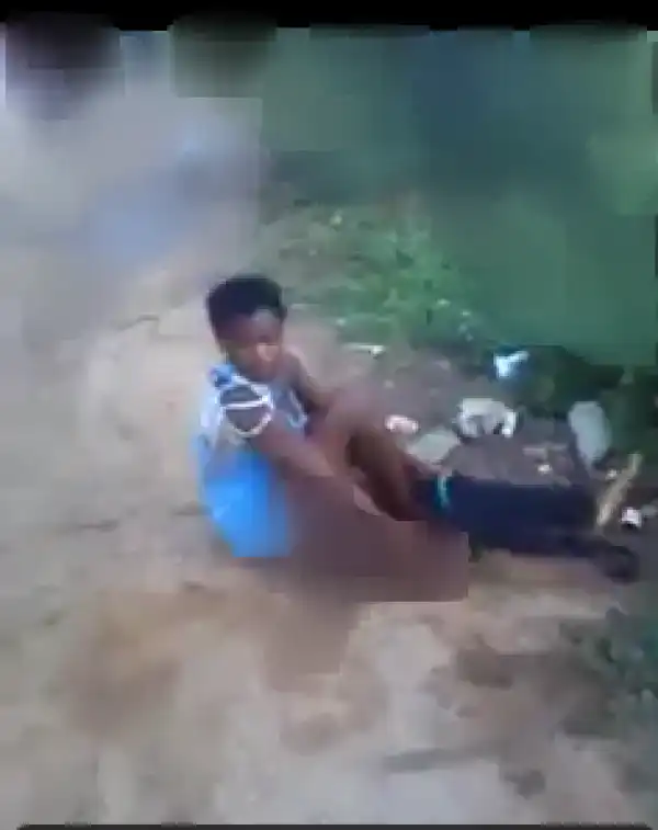 Girl beaten by friends for doing bad thing [mp4]