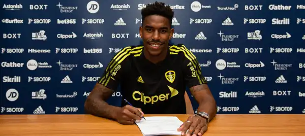 Junior Firpo: Leeds coaching better than anything experienced at Barcelona