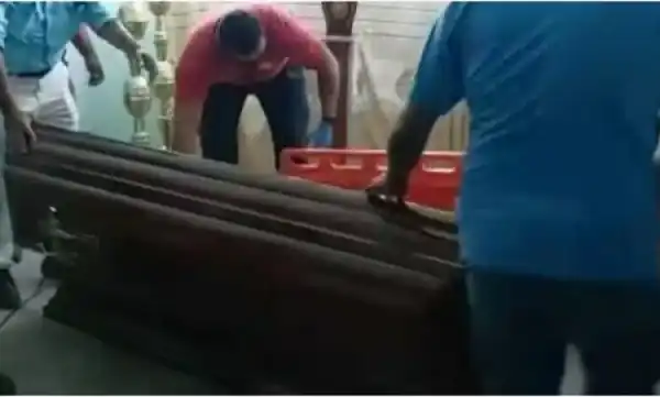Shock As Dead Woman Resurrects Moments Before Her Funeral