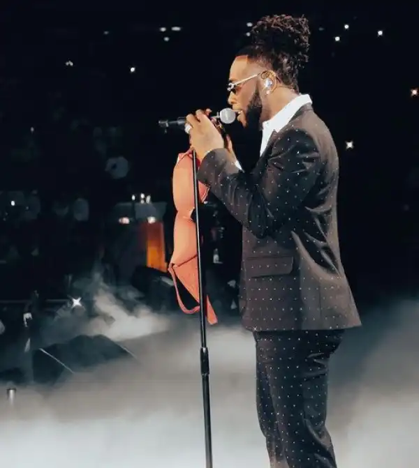 Burna Boy Joins The List Of Prominent Musicians Who Have Played The World’s Most Famous Stadium